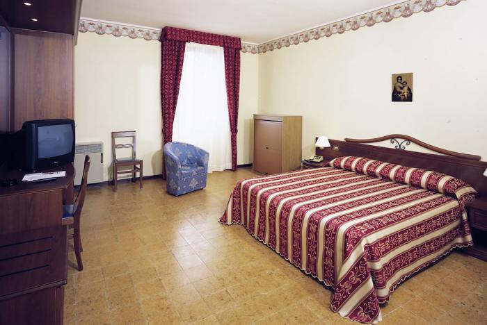 PARK HOTEL ARCEVIA: Hotel tre stelle con Ristorante in Provincia di Ancona
